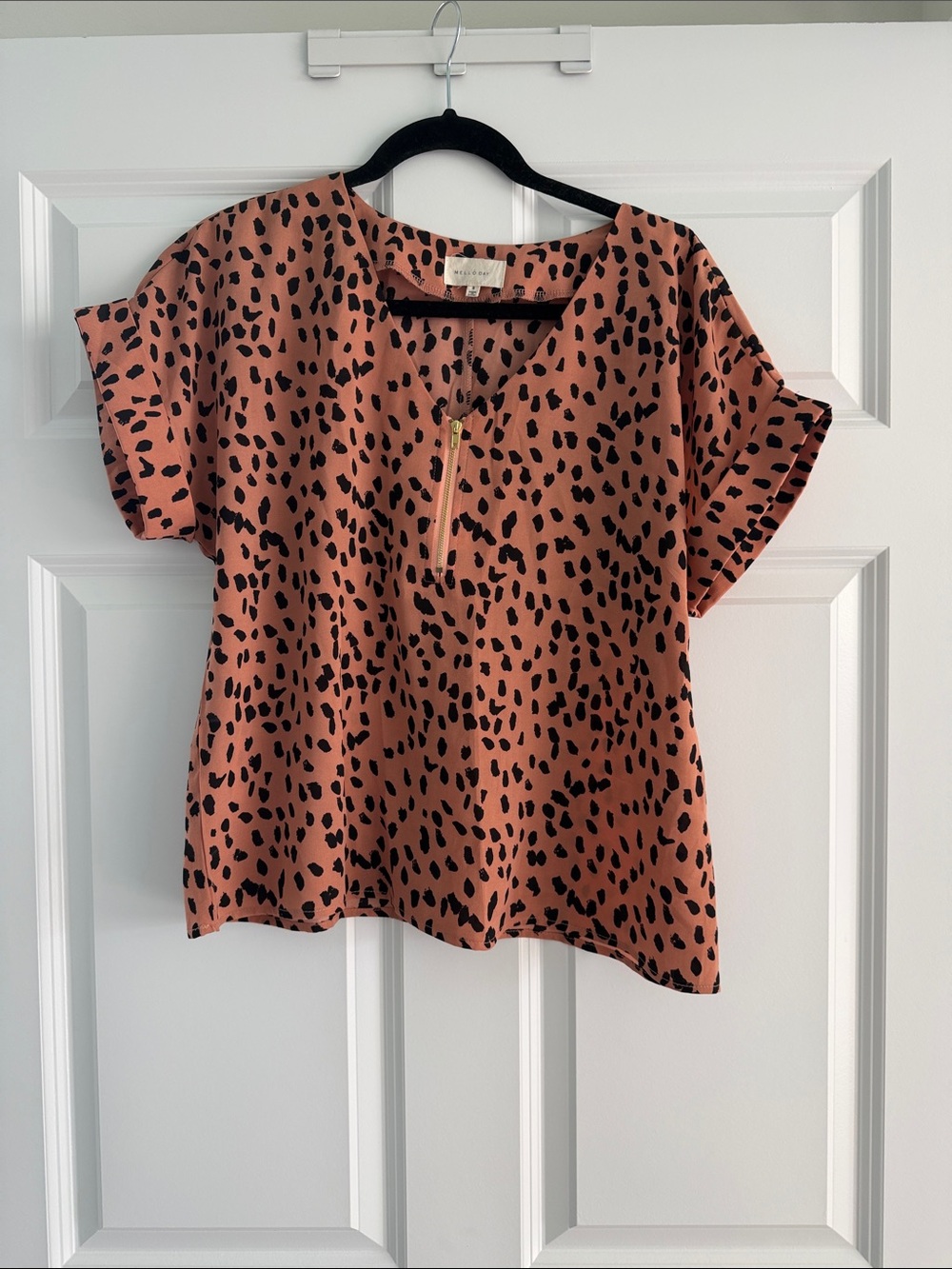 Women’s Short Sleeve V-Neck Leopard Print Blouse - Rust/Black